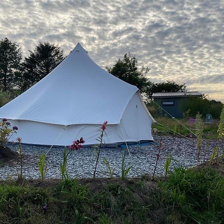 Glamping Meadow Bell Tent Stithians Exteriör bild